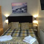 Kirkstall Guest House