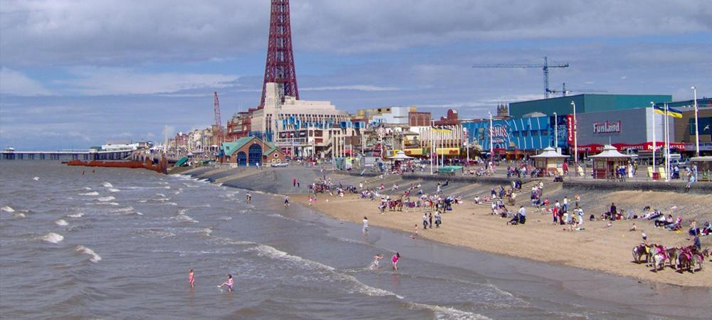 Kirkstall Bed & Breakfast Blackpool